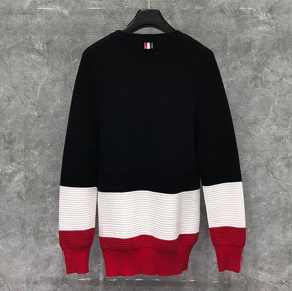 2020 fashion tb brand sweaters men loose spliced o-neck pullovers clothing patchwork wool thick winter casual coat, White;black
2020 fashion tb brand sweaters men loose spliced o-neck pullovers clothing patchwork wool thick winter casual coat, White;black
