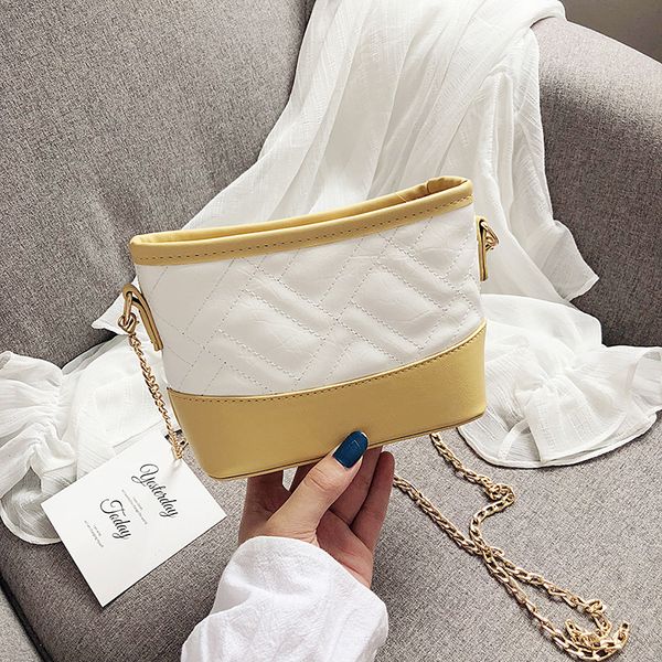 2020 hobo bag new style women pu messenger bag rhombus mini mobile phone square sling design shoulder
2020 hobo bag new style women pu messenger bag rhombus mini mobile phone square sling design shoulder