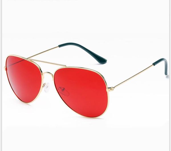 sunglasses classic color film frog mirror metal sunglasses driving mirror, White;black
sunglasses classic color film frog mirror metal sunglasses driving mirror, White;black