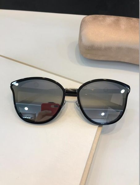 latest selling popular fashion 4256 women sunglasses mens sunglasses men sunglasses gafas de sol sun glasses uv400 lens with box, White;black
latest selling popular fashion 4256 women sunglasses mens sunglasses men sunglasses gafas de sol sun glasses uv400 lens with box, White;black