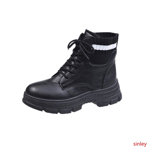 дизайнер ботинки женщин платформы тройной черный белый мода женская загрузочную спортивные кроссовки обувь размер 35-40 01
дизайнер ботинки женщин платформы тройной черный белый мода женская загрузочную спортивные кроссовки обувь размер 35-40 01