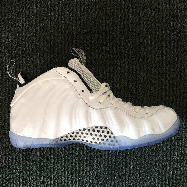 new new pure white hardaway basketball shoes men all white sneakers sneakers size 40-47
new new pure white hardaway basketball shoes men all white sneakers sneakers size 40-47