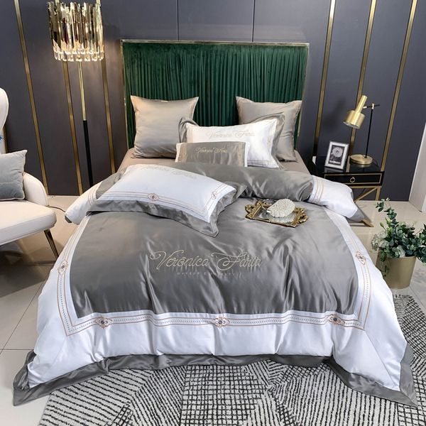 2020 glossy satin cotton classical design bedding set embroidery duvet cover set bed sheet pillowcases king size 4pcs
2020 glossy satin cotton classical design bedding set embroidery duvet cover set bed sheet pillowcases king size 4pcs