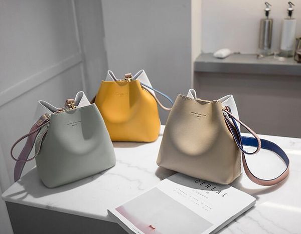 designer luxury handbags purses women fashion bucket bag with designer contrast color and three color sweet lady nice cow classic hand bag
designer luxury handbags purses women fashion bucket bag with designer contrast color and three color sweet lady nice cow classic hand bag