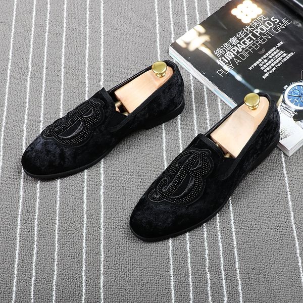 cuddlyiipanda brand men velvet loafers men embroidery note party dress stage shoes smoking slipper fashion men's flats sneakers t200111, Black
cuddlyiipanda brand men velvet loafers men embroidery note party dress stage shoes smoking slipper fashion men's flats sneakers t200111, Black