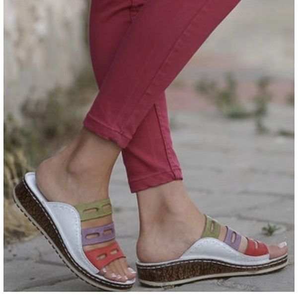 2020 summer women's slippers color matching sandals women's open toe casual shoes platform wedge skateboard beach ladies shoes, Black
2020 summer women's slippers color matching sandals women's open toe casual shoes platform wedge skateboard beach ladies shoes, Black