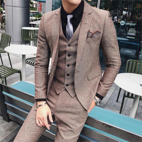 elegant men suits autumn and winter slim fit suits classic suit vestito uomo smoking masculino banquet wedding prom suit, White;black
elegant men suits autumn and winter slim fit suits classic suit vestito uomo smoking masculino banquet wedding prom suit, White;black
