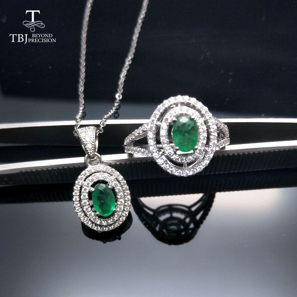 tbj, 100% natural zambia green 1ct emerald pendant ring jewelry set in 925 sterling silver with gift box for women as gift, Black
tbj, 100% natural zambia green 1ct emerald pendant ring jewelry set in 925 sterling silver with gift box for women as gift, Black