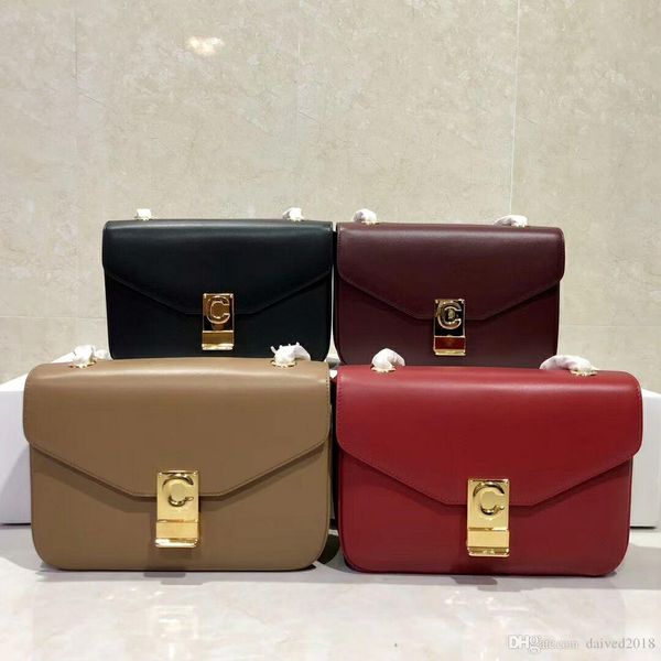 европейский классический роскошный стиль женская сумка fishone bag leather making chain декоративное ведро натуральная кожа party bag
европейский классический роскошный стиль женская сумка fishone bag leather making chain декоративное ведро натуральная кожа party bag