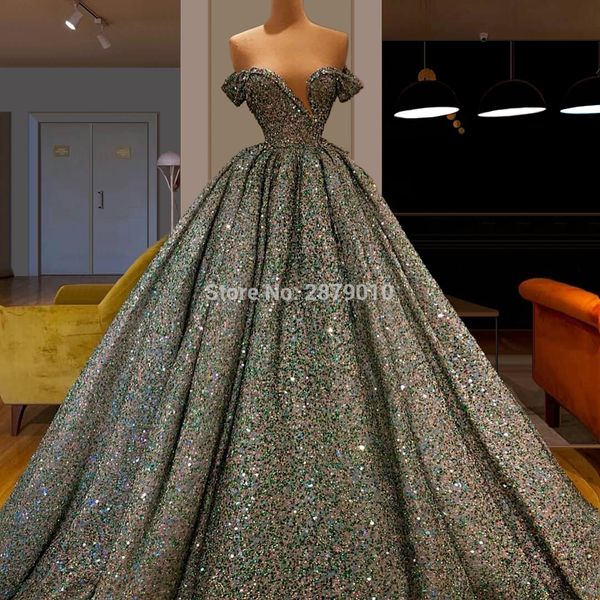 off-the-shoulder sweetheart ball gown sleeveless long evening dress sequined metal spraying floor-length women dress prom dubai, White;black
off-the-shoulder sweetheart ball gown sleeveless long evening dress sequined metal spraying floor-length women dress prom dubai, White;black