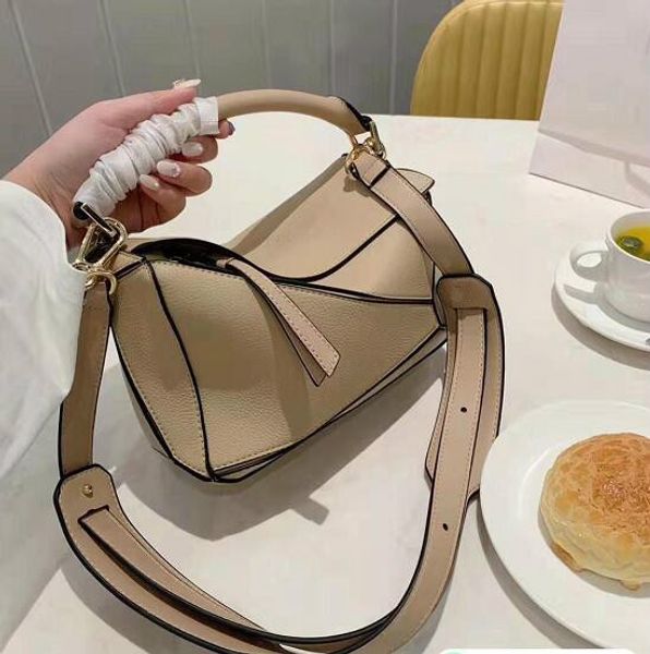 designer lady square bags carry cross body temperament bag female classic plain hand bag soft lady shoulder bag fashion/3
designer lady square bags carry cross body temperament bag female classic plain hand bag soft lady shoulder bag fashion/3