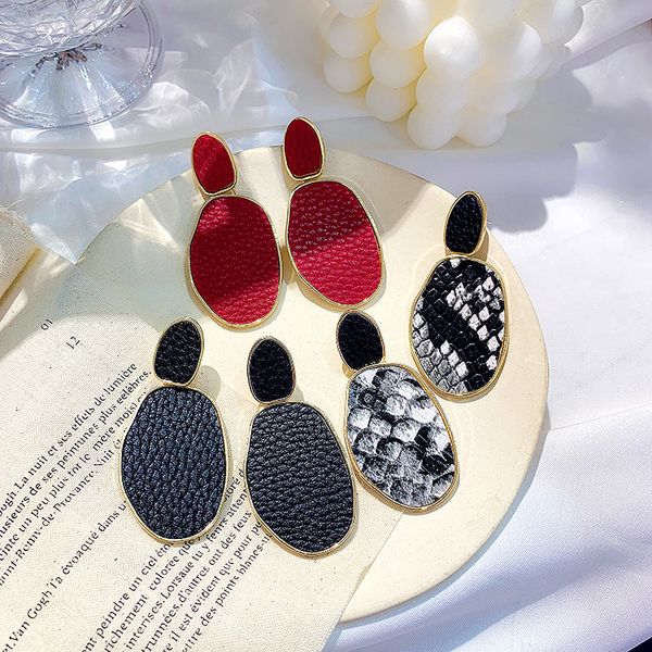 dangle & chandelier vintage irregular eardrop leather leopard earrings for women, Silver
dangle & chandelier vintage irregular eardrop leather leopard earrings for women, Silver