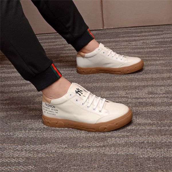 fashionable luxury men's shoes new wild board shoes autumn style british fashion comfortable casual shoes: 38-44 01, Black
fashionable luxury men's shoes new wild board shoes autumn style british fashion comfortable casual shoes: 38-44 01, Black