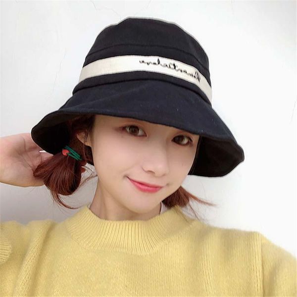 summer simple letters wild fisherman's hat south korean version of the outdoor sun block hat patchwork color basin cap ws-2516
summer simple letters wild fisherman's hat south korean version of the outdoor sun block hat patchwork color basin cap ws-2516