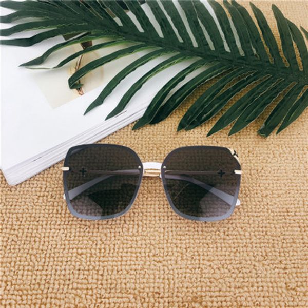 designer square sunglasses 121 rose gold light gray lens 62mm sun glasses luxury designer sunglasses eyewear new with box, White;black
designer square sunglasses 121 rose gold light gray lens 62mm sun glasses luxury designer sunglasses eyewear new with box, White;black