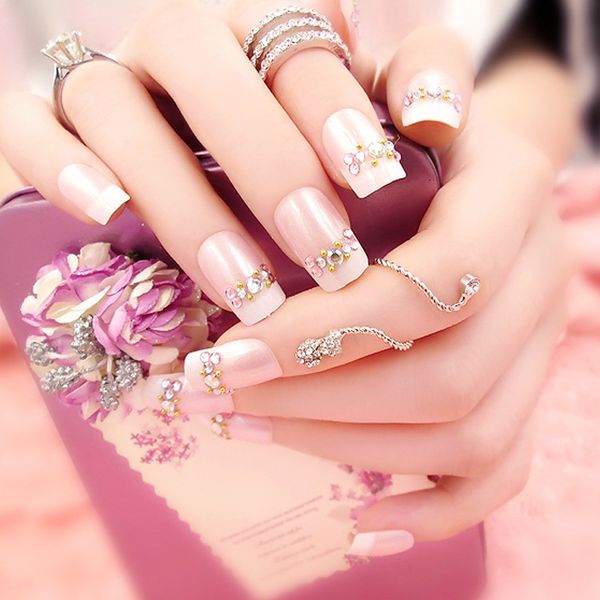24 pcs false nail tips women wearable fake press on nails with diamond short full cover artificial nails with glue, Red;gold
24 pcs false nail tips women wearable fake press on nails with diamond short full cover artificial nails with glue, Red;gold
