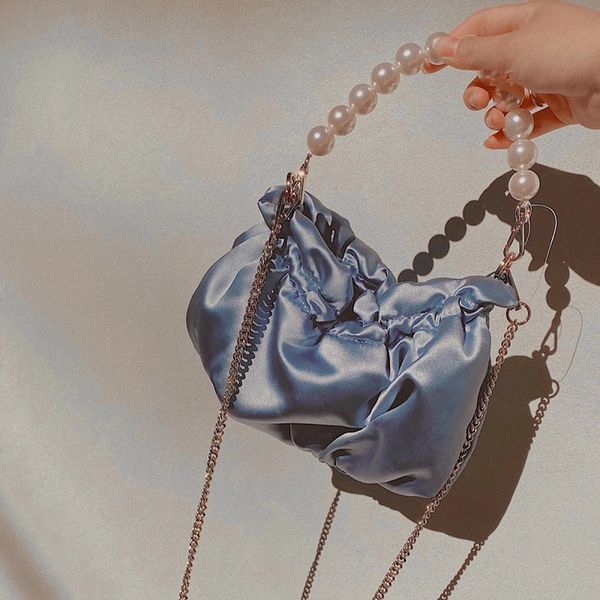 spring and summer 2020 new blue pearl handbag bag women chain fold satin silk can be diagonally small compact clutch
spring and summer 2020 new blue pearl handbag bag women chain fold satin silk can be diagonally small compact clutch