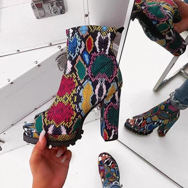 autumn and winter new 2020 new women's zipper snake pattern waterproof platform high-heeled thick-soled open toe low-tube boots, Black
autumn and winter new 2020 new women's zipper snake pattern waterproof platform high-heeled thick-soled open toe low-tube boots, Black