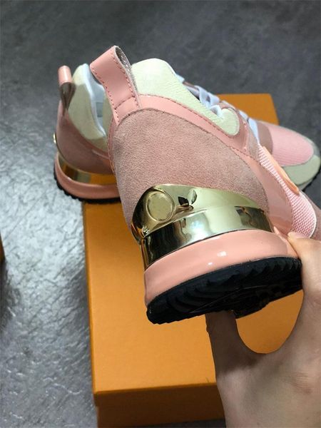 2018 new luxury leather casual shoes women designer sneakers men shoes genuine leather fashion mixed color original box, Black
2018 new luxury leather casual shoes women designer sneakers men shoes genuine leather fashion mixed color original box, Black