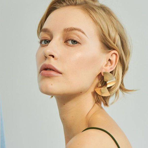 jewelry new explosive 3d spiral exaggerated geometric two-color ear jewelry golden big earrings, Golden;silver
jewelry new explosive 3d spiral exaggerated geometric two-color ear jewelry golden big earrings, Golden;silver