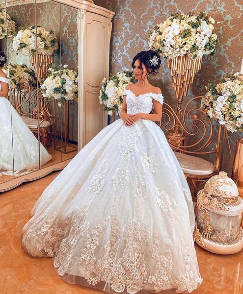 elegant chapel train wedding gowns a line applique bridal gowns off shoulder weeding dresses abiti da sposa, White
elegant chapel train wedding gowns a line applique bridal gowns off shoulder weeding dresses abiti da sposa, White