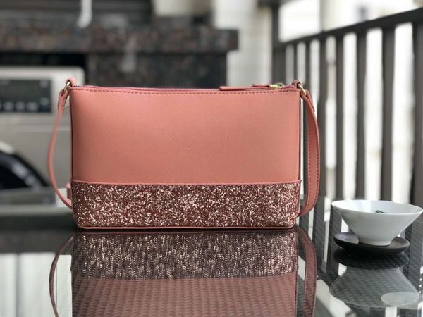 бренд дизайнер блеск crossbody сумка кошелек лоскутное блестящие плеча crossbody сумки женщины сумки сумки с плечевым ремнем
бренд дизайнер блеск crossbody сумка кошелек лоскутное блестящие плеча crossbody сумки женщины сумки сумки с плечевым ремнем