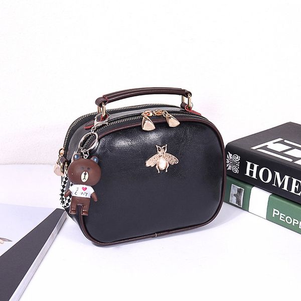 designer women's handbag 2020 simple fashion shoulder diagonal luxury ladies small square bag
designer women's handbag 2020 simple fashion shoulder diagonal luxury ladies small square bag