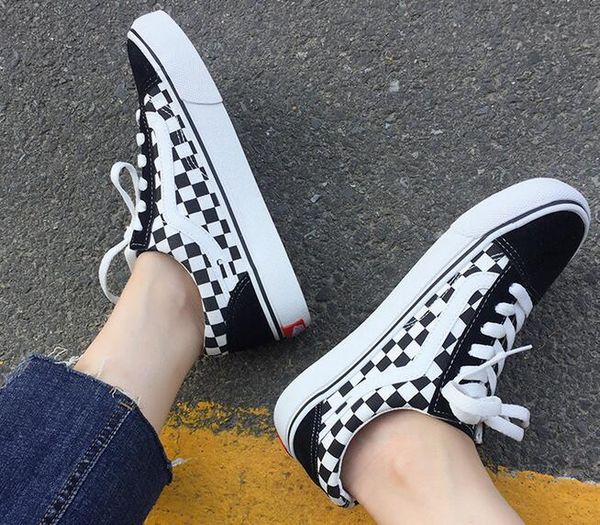2018 fashion men and women casual canvas shoes collection men's shoes women's flat shoes size35-45, Black
2018 fashion men and women casual canvas shoes collection men's shoes women's flat shoes size35-45, Black