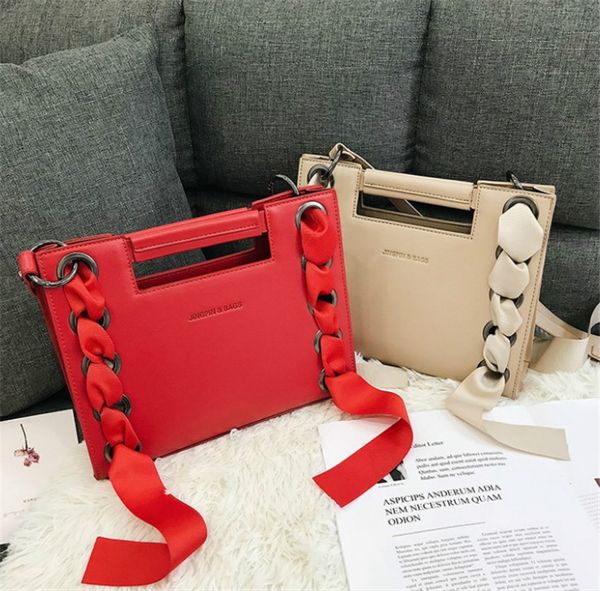 female new fashion leisure simple take hand bill lading shoulder cross bag ph-cfy20060819
female new fashion leisure simple take hand bill lading shoulder cross bag ph-cfy20060819