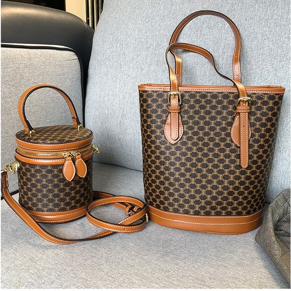 vintage portable drum bag luxury design women leather handbags girls female envelope bag large causal shoulder bags totes brand
vintage portable drum bag luxury design women leather handbags girls female envelope bag large causal shoulder bags totes brand