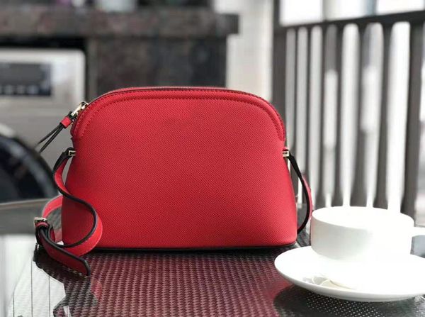 2019 autumn and winter new arrival letter grain trend cross-body bag fashion women joker simple classic small female shell bag
2019 autumn and winter new arrival letter grain trend cross-body bag fashion women joker simple classic small female shell bag
