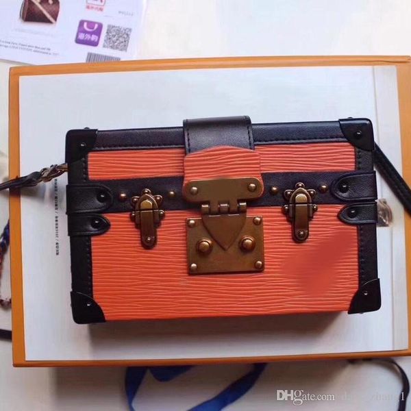 5a new petite malle luxury fashion designer messenger bag global limited edition man designer luxury messenger purses leather:m94219
5a new petite malle luxury fashion designer messenger bag global limited edition man designer luxury messenger purses leather:m94219