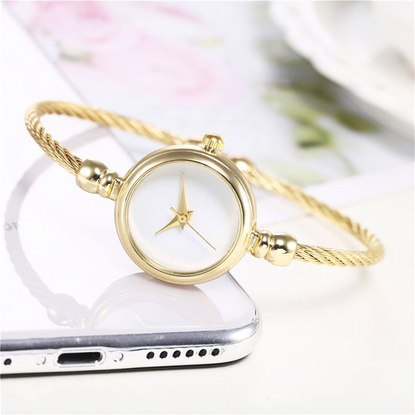 quartz watch woman's high-end blue glass life waterproof distinguished women casual quartz luxury band watch horloges vrouwen, Slivery;brown
quartz watch woman's high-end blue glass life waterproof distinguished women casual quartz luxury band watch horloges vrouwen, Slivery;brown