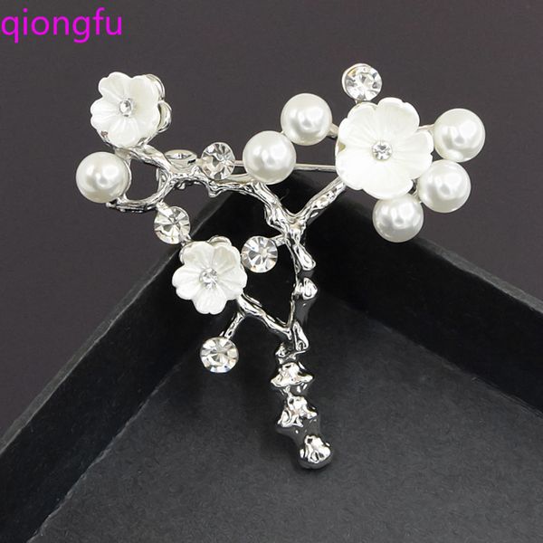crystal flower brooch lapel pin rhinestone jewelry women wedding pins large brooches for women broche clothes accessories, Gray
crystal flower brooch lapel pin rhinestone jewelry women wedding pins large brooches for women broche clothes accessories, Gray