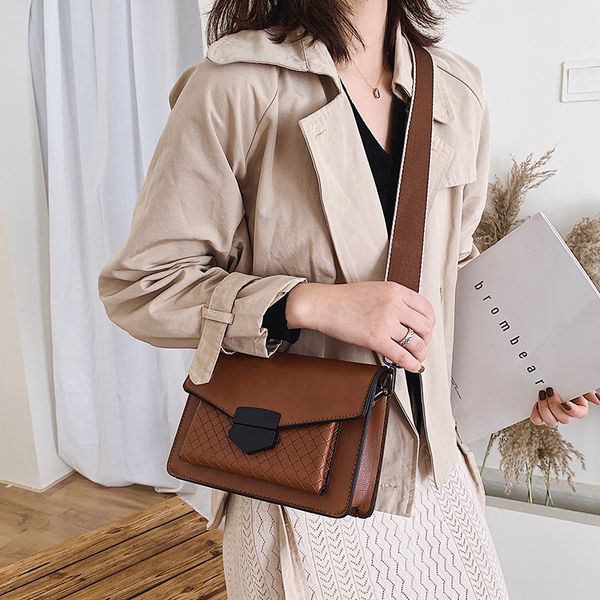 vintage flap shoulder crossbody bag for women handbags 2019 ladies small messenger evening clutch casual totes female purse
vintage flap shoulder crossbody bag for women handbags 2019 ladies small messenger evening clutch casual totes female purse