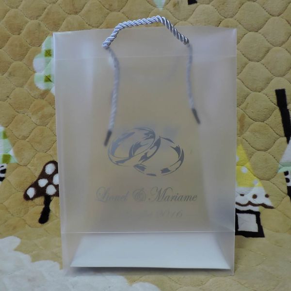 custom printed shopping frosted pp gift bag/plastic packaging pvc bag for garment/printed logo promotion bag/23x23x10cm
custom printed shopping frosted pp gift bag/plastic packaging pvc bag for garment/printed logo promotion bag/23x23x10cm