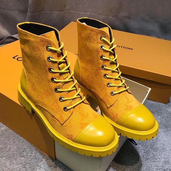 comfortable martin boots female 2019 new british wind short boots women's net red boots women's winter wild flat short boot, Black
comfortable martin boots female 2019 new british wind short boots women's net red boots women's winter wild flat short boot, Black