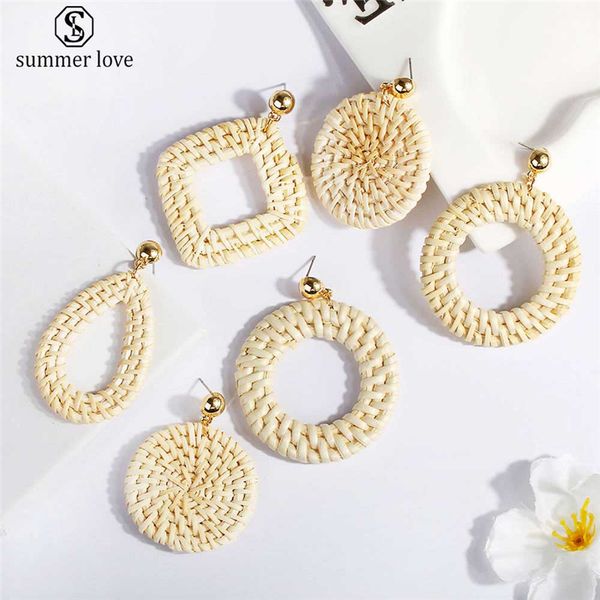 2020 нового woven rattan серьга teardrop обруч ромб падение мода элегантный классический серебряные серьги стержень для женщин девушка gift, Silver
2020 нового woven rattan серьга teardrop обруч ромб падение мода элегантный классический серебряные серьги стержень для женщин девушка gift, Silver