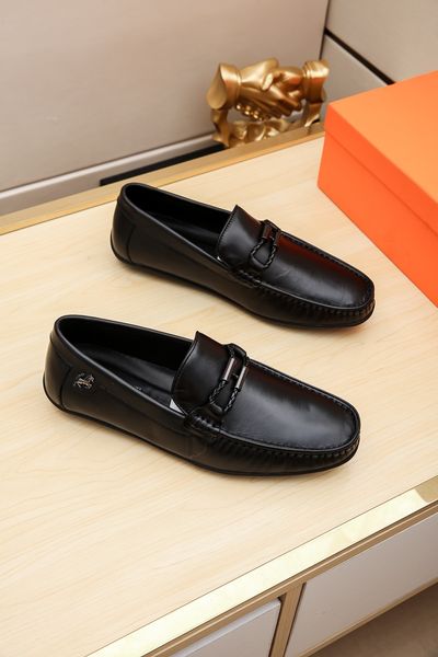 star style high-end luxury men's casual party dress shoes business office shoes triple fashion design retro men's shoes size 38-44
star style high-end luxury men's casual party dress shoes business office shoes triple fashion design retro men's shoes size 38-44