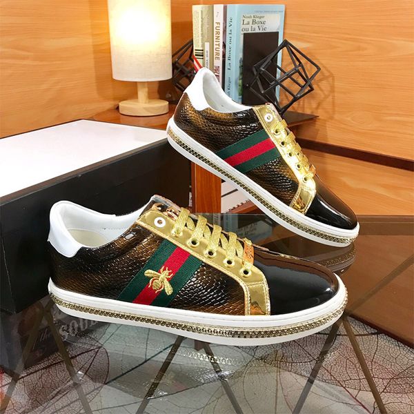 2020 luxury fashion men casual shoes low bee stripes shoe walking sports trainers sneaker chaussures pour hommes shoes, Black
2020 luxury fashion men casual shoes low bee stripes shoe walking sports trainers sneaker chaussures pour hommes shoes, Black