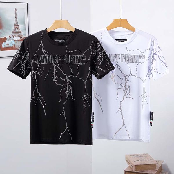 2020 men t-shirt printed casual fashion o-neck luxury men's t-shirt summer brand short sleeve men's clothing top, White;black
2020 men t-shirt printed casual fashion o-neck luxury men's t-shirt summer brand short sleeve men's clothing top, White;black