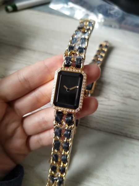 new fashion sell fashion ladies dress watches ladies quartz watches for woman ch06, Slivery;brown
new fashion sell fashion ladies dress watches ladies quartz watches for woman ch06, Slivery;brown