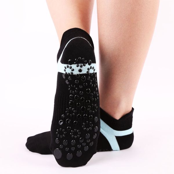 2 pairs women yoga socks with silicone dots non-slip socks slippers cotton breathable sports for female yoga pilates wear, Black
2 pairs women yoga socks with silicone dots non-slip socks slippers cotton breathable sports for female yoga pilates wear, Black