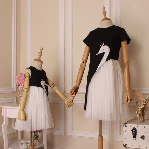 mother daughter dress summer short sleeve swan sprint family matching outfits europe and america dresses female cloth new style, Blue
mother daughter dress summer short sleeve swan sprint family matching outfits europe and america dresses female cloth new style, Blue