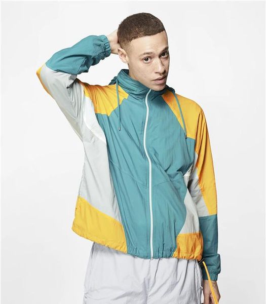 спортивные дизайнерские куртки с капюшоном с длинным рукавом luxurt homme clothing осень активная повседневная одежда мужская сплошной цвет, Black;brown 
спортивные дизайнерские куртки с капюшоном с длинным рукавом luxurt homme clothing осень активная повседневная одежда мужская сплошной цвет, Black;brown