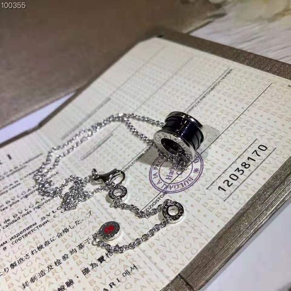 s925 sterling silver necklace beautiful jewelry ladies female birthday christmas gift couple black ceramic clavicle chain simple famous bran
s925 sterling silver necklace beautiful jewelry ladies female birthday christmas gift couple black ceramic clavicle chain simple famous bran