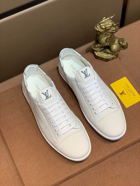 new style high-end luxury men's casual sports shoes shoes fashion design brand star same style platform men's shoes size: 38-44 nd
new style high-end luxury men's casual sports shoes shoes fashion design brand star same style platform men's shoes size: 38-44 nd