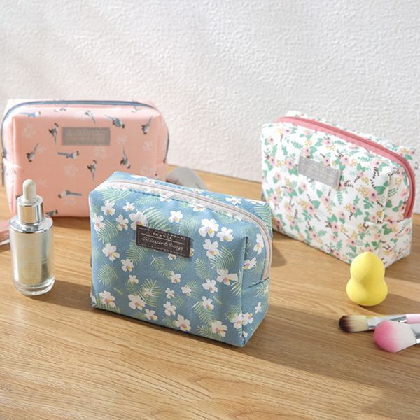 мода мини-кошелек для путешествий wash bag туалетных макияж дело сладкие цветочные косметичек организатор красоты чехол kit макияж мешочке
мода мини-кошелек для путешествий wash bag туалетных макияж дело сладкие цветочные косметичек организатор красоты чехол kit макияж мешочке
