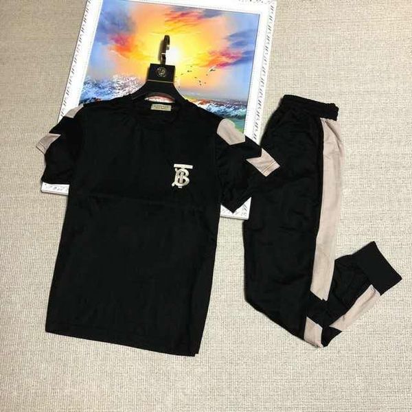 short sleeve shorts suit for men 2020 designer summer new letter printed cotton men's casual fashion short sleeve suit, Gray
short sleeve shorts suit for men 2020 designer summer new letter printed cotton men's casual fashion short sleeve suit, Gray