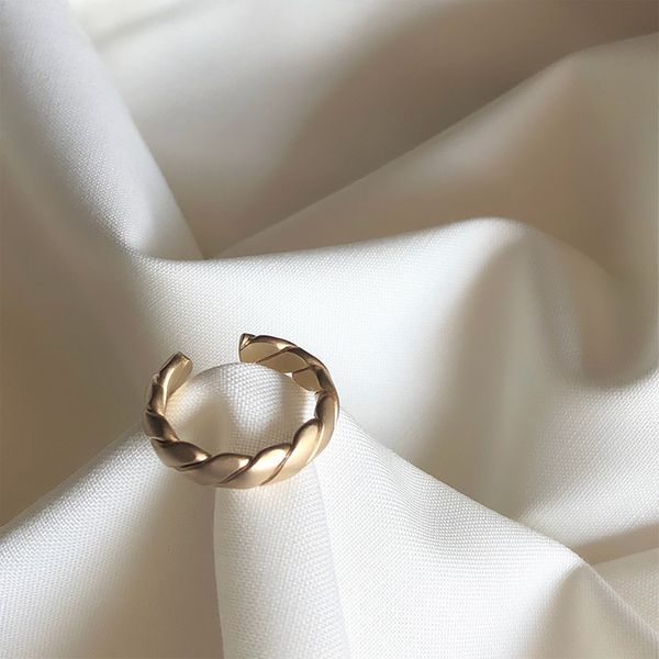 new fashion jewelry titanium steel adjustable ring women and girl simple gold color twisted stainless steel ring, Golden;silver
new fashion jewelry titanium steel adjustable ring women and girl simple gold color twisted stainless steel ring, Golden;silver